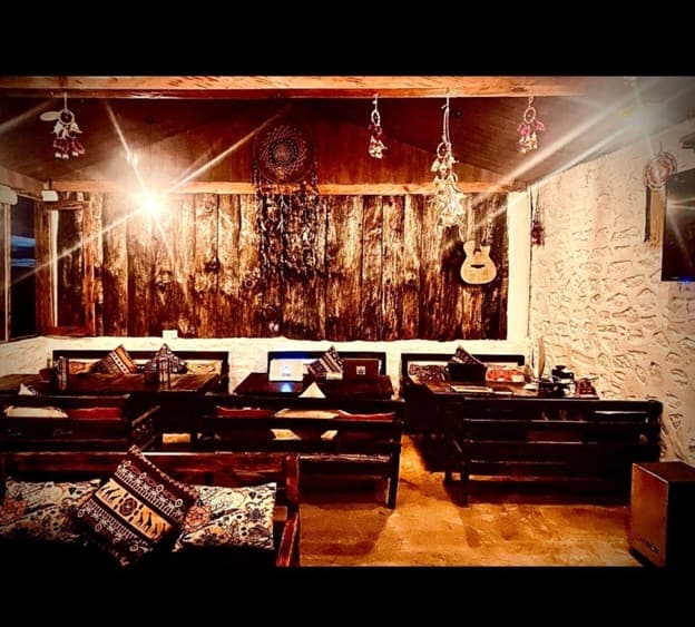 Parvati's Lap - Luxury Hostel & Villa, Lapas Village (Kasol), Parvati Valley, Himachal Pradesh — ADHIKARA Cafe photo 5